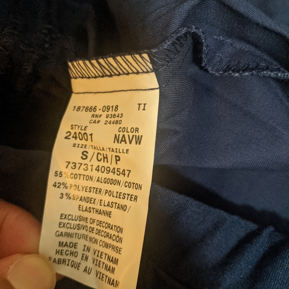 Women's Cherokee Scrubs - Picture 6 of 8